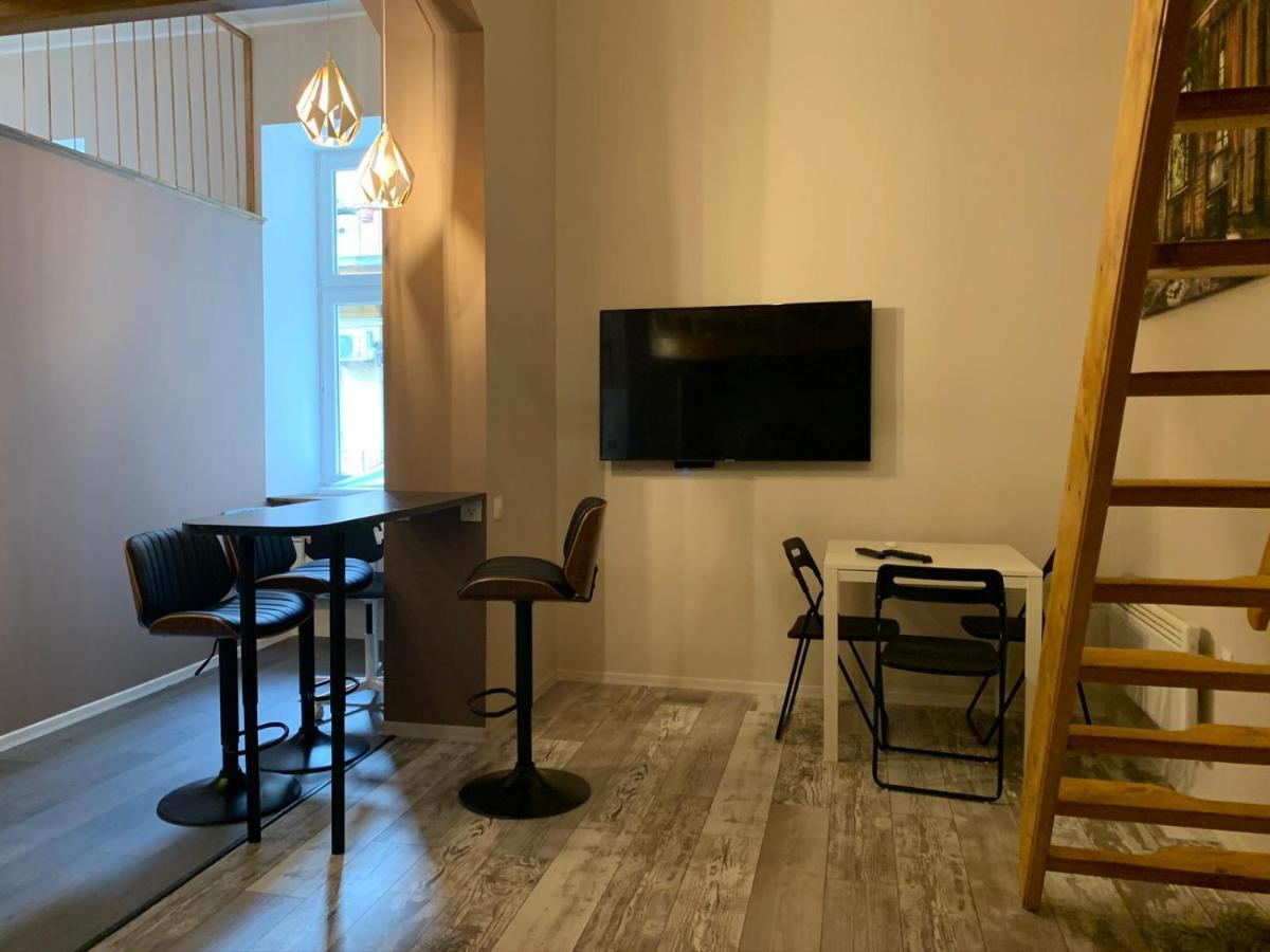 Art-Club Apartment With Air Condition บูดาเปสต์ ภายนอก รูปภาพ